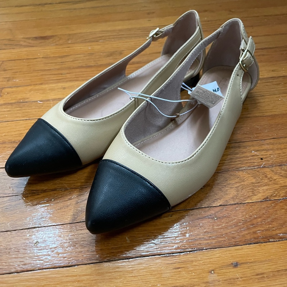 Women's Black and Tan Slingback Flats